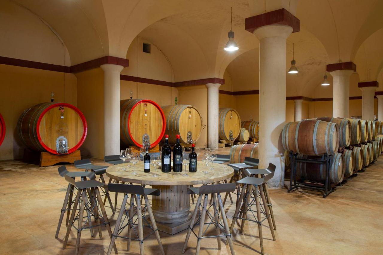 Вилла Borgo Argiano Кастельнуово-Берарденга Экстерьер фото